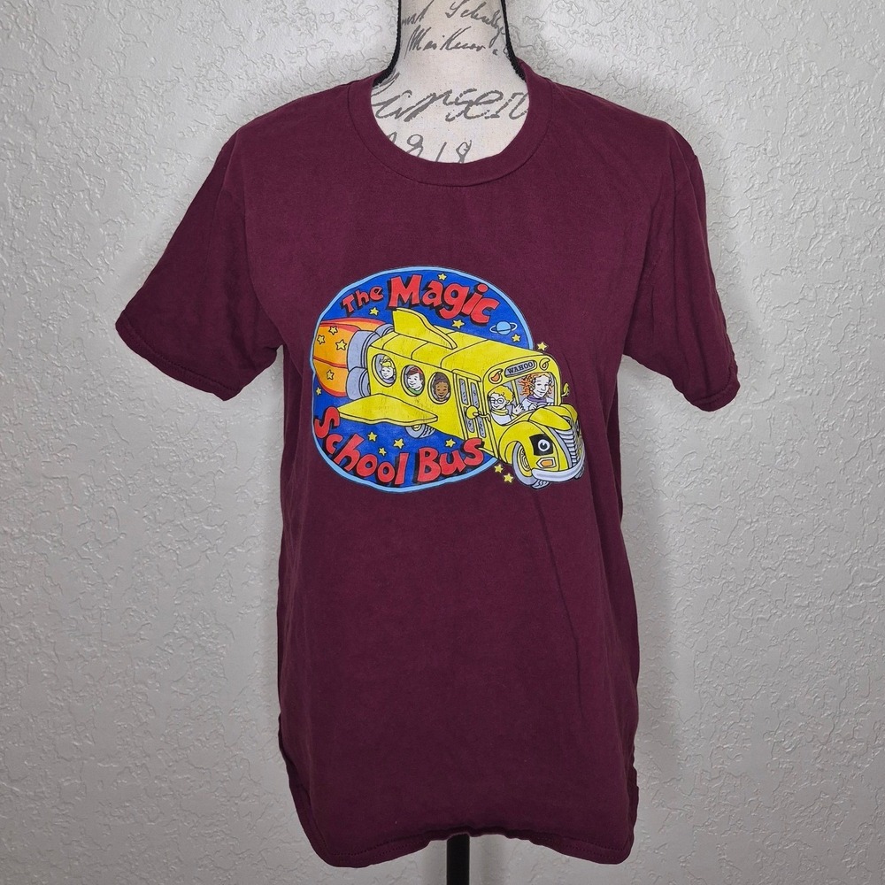 Gildan The Magic School Bus Graphic T-Shirt Maroon Burgundy Medium Cotton